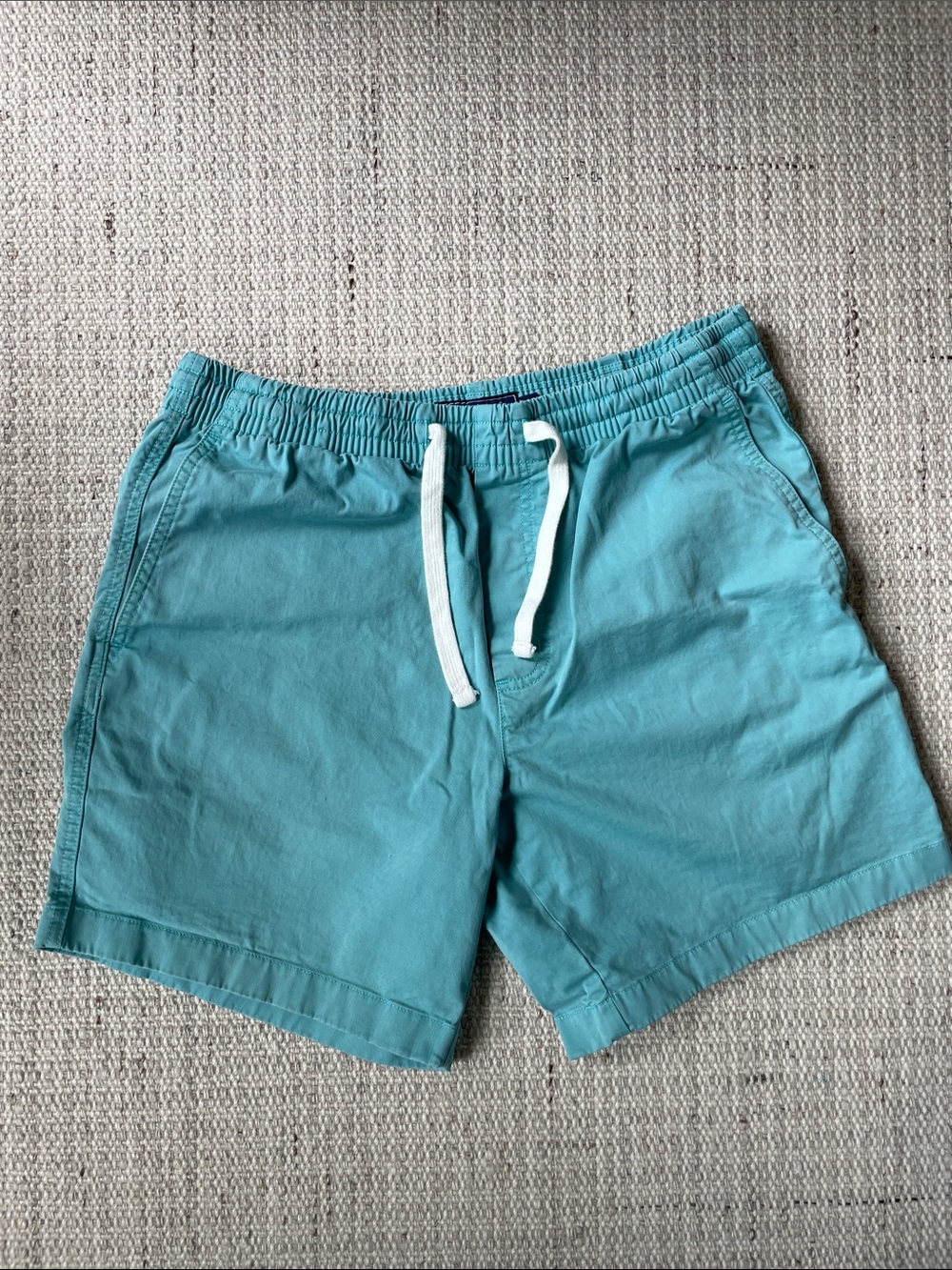 Men’s Vineyard Vines shorts